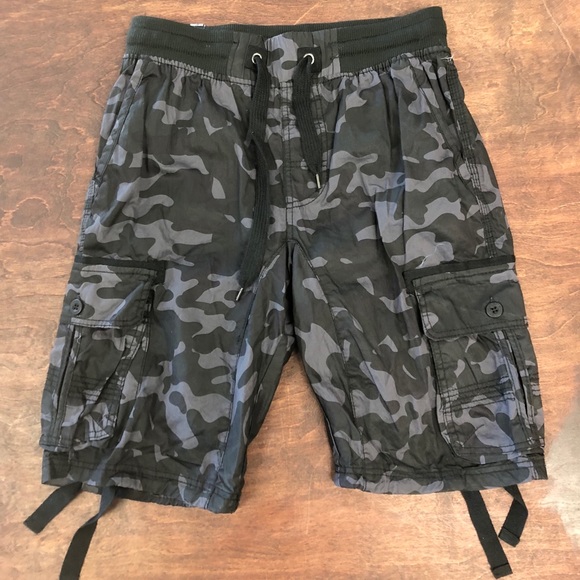cargo stretch shorts